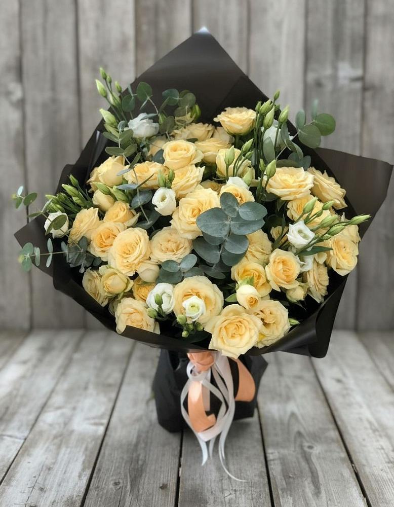 Букет цветов из: Розы и Лизиантусы в Юрово