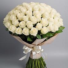 Букет 101 беля роза Белоснежка в Юрово