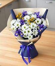 Букет цветов из:  Розы, Ирисы и Хризантемы в Юрово